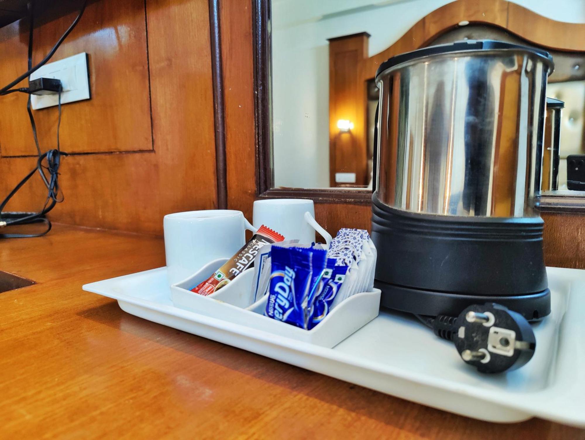 Surya International Hotel Manali Near Mall Road Dış mekan fotoğraf