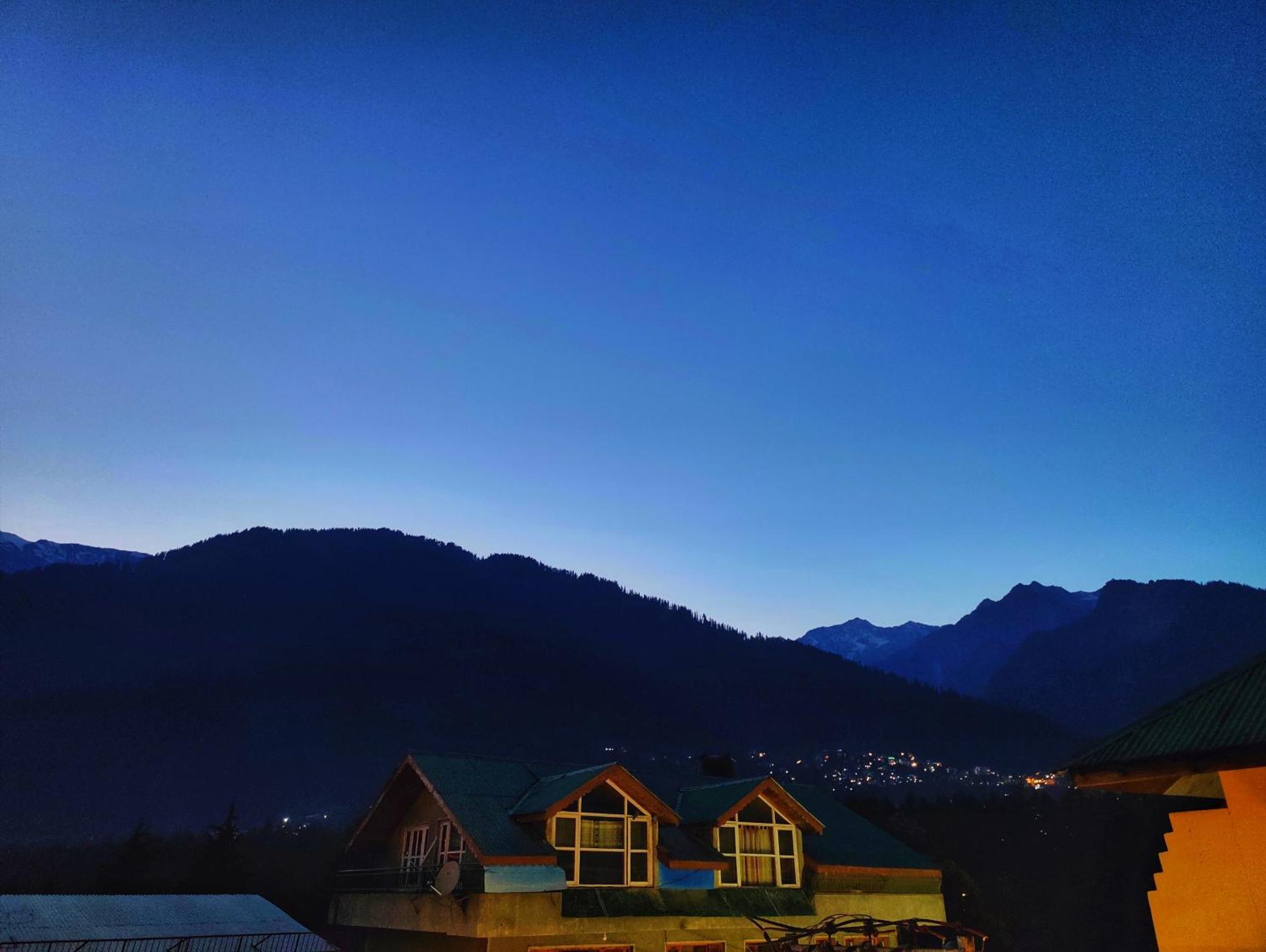 Surya International Hotel Manali Near Mall Road Dış mekan fotoğraf