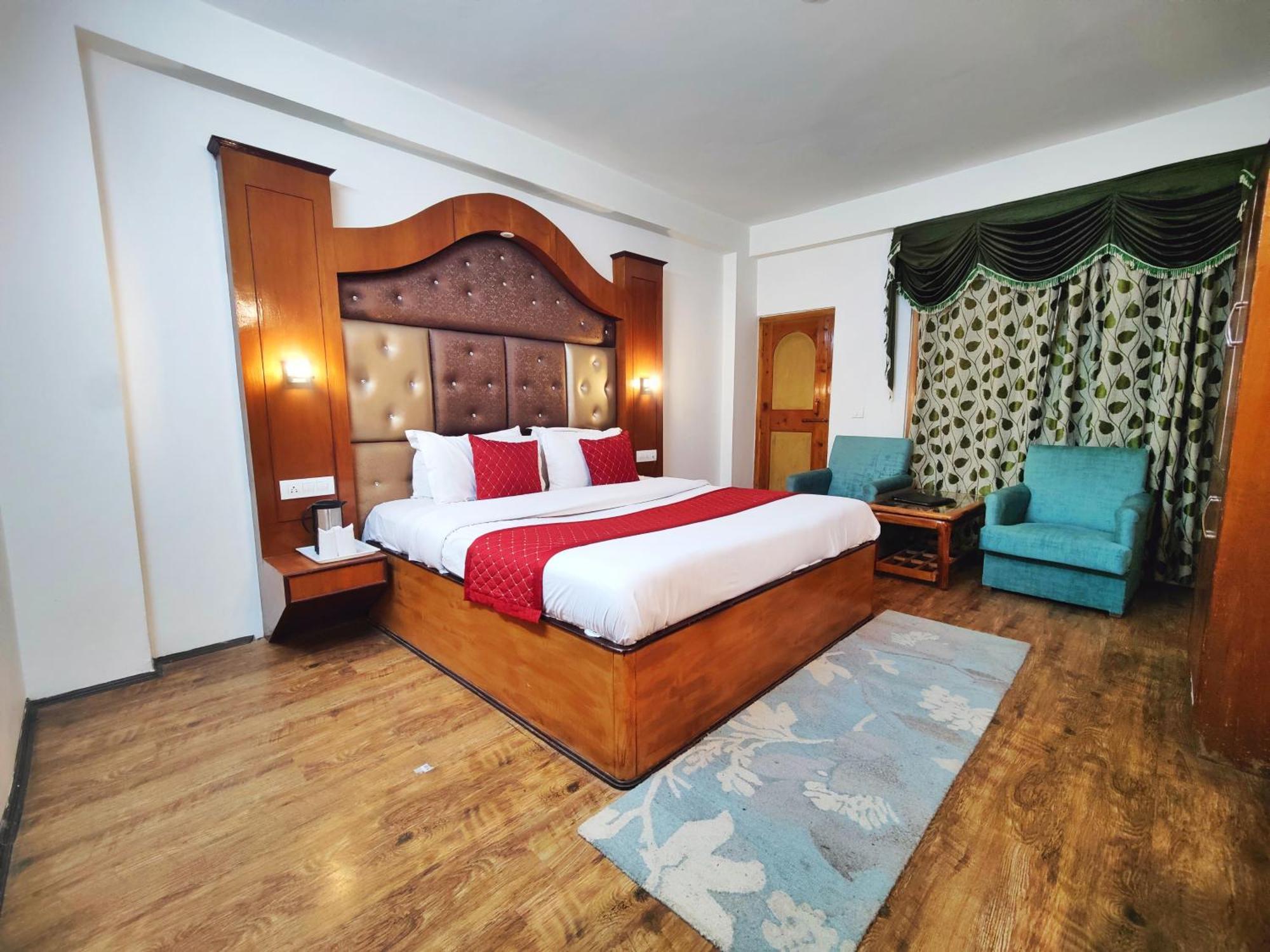 Surya International Hotel Manali Near Mall Road Dış mekan fotoğraf