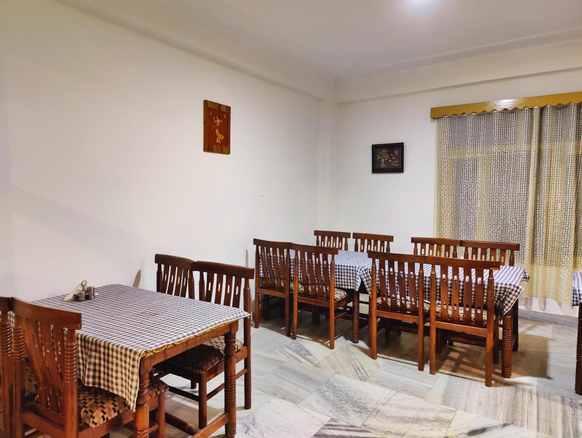 Surya International Hotel Manali Near Mall Road Dış mekan fotoğraf