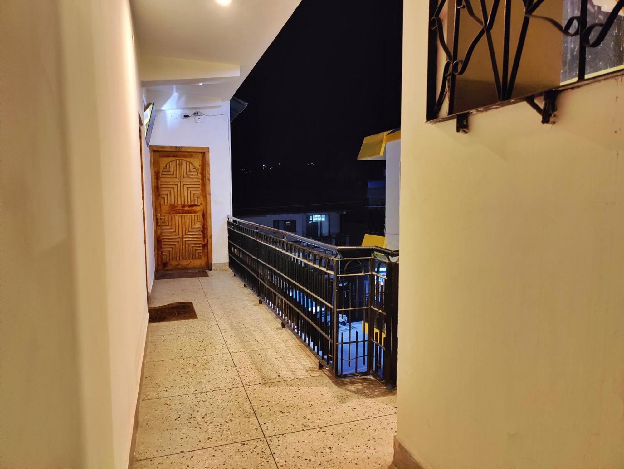 Surya International Hotel Manali Near Mall Road Dış mekan fotoğraf